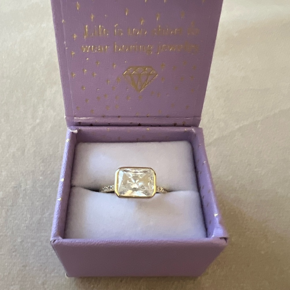 Melinda Maria, Diamond Not an Engagement Ring Asher, Size 7, NWOT